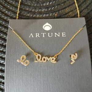 Artune Jewelry Gold Plated Love Pendant Necklace Set